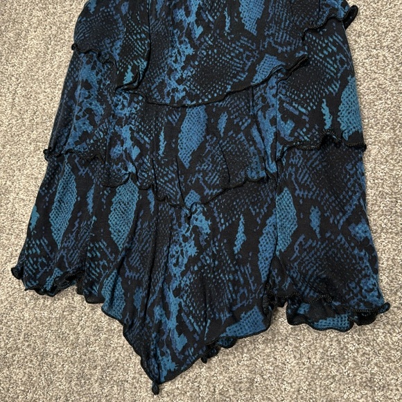 Blue Snake Print Express Ruffle Top - Picture 2 of 4